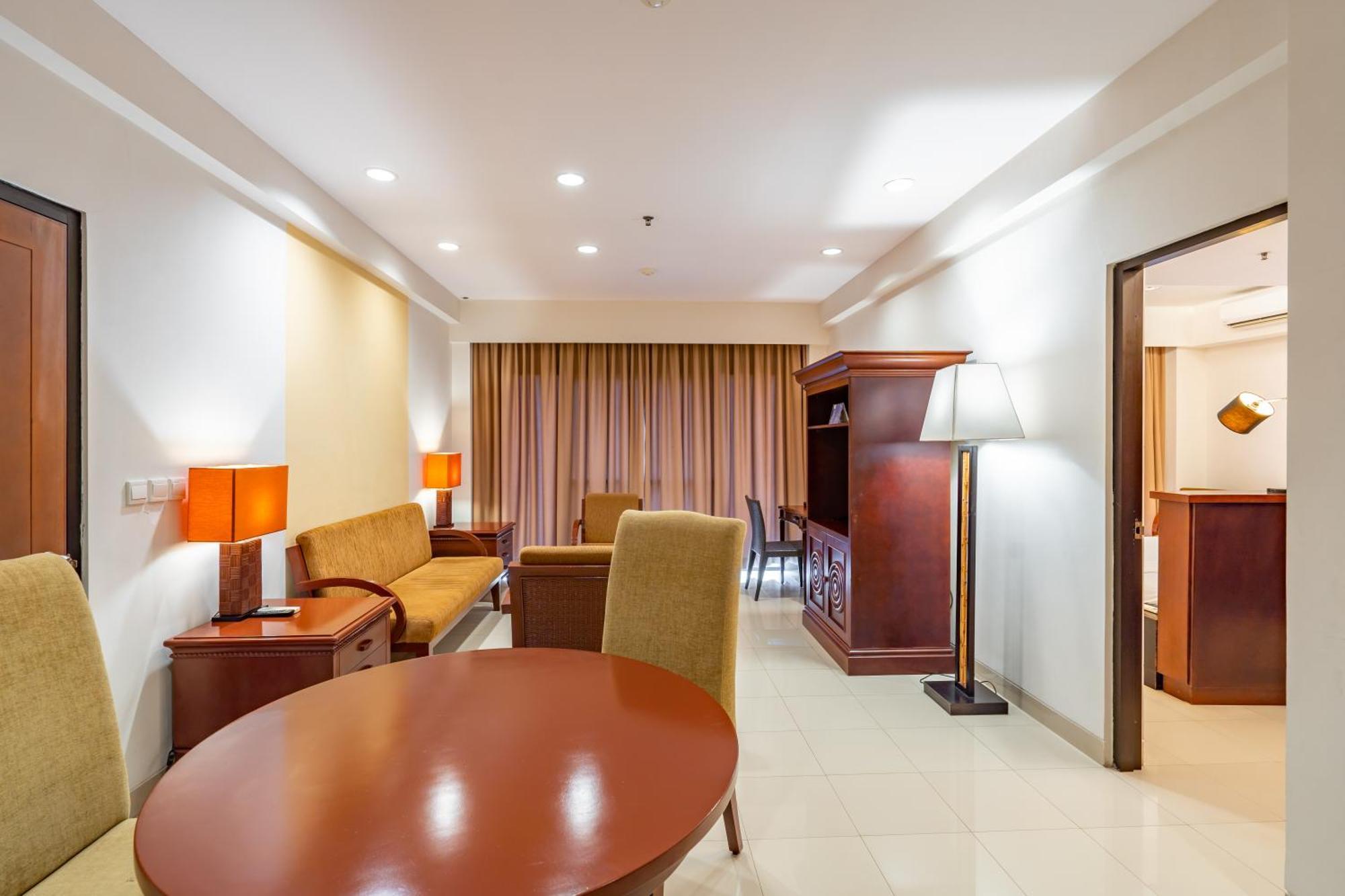 לבואן באג'ו Bintang Flores Hotel מראה חיצוני תמונה