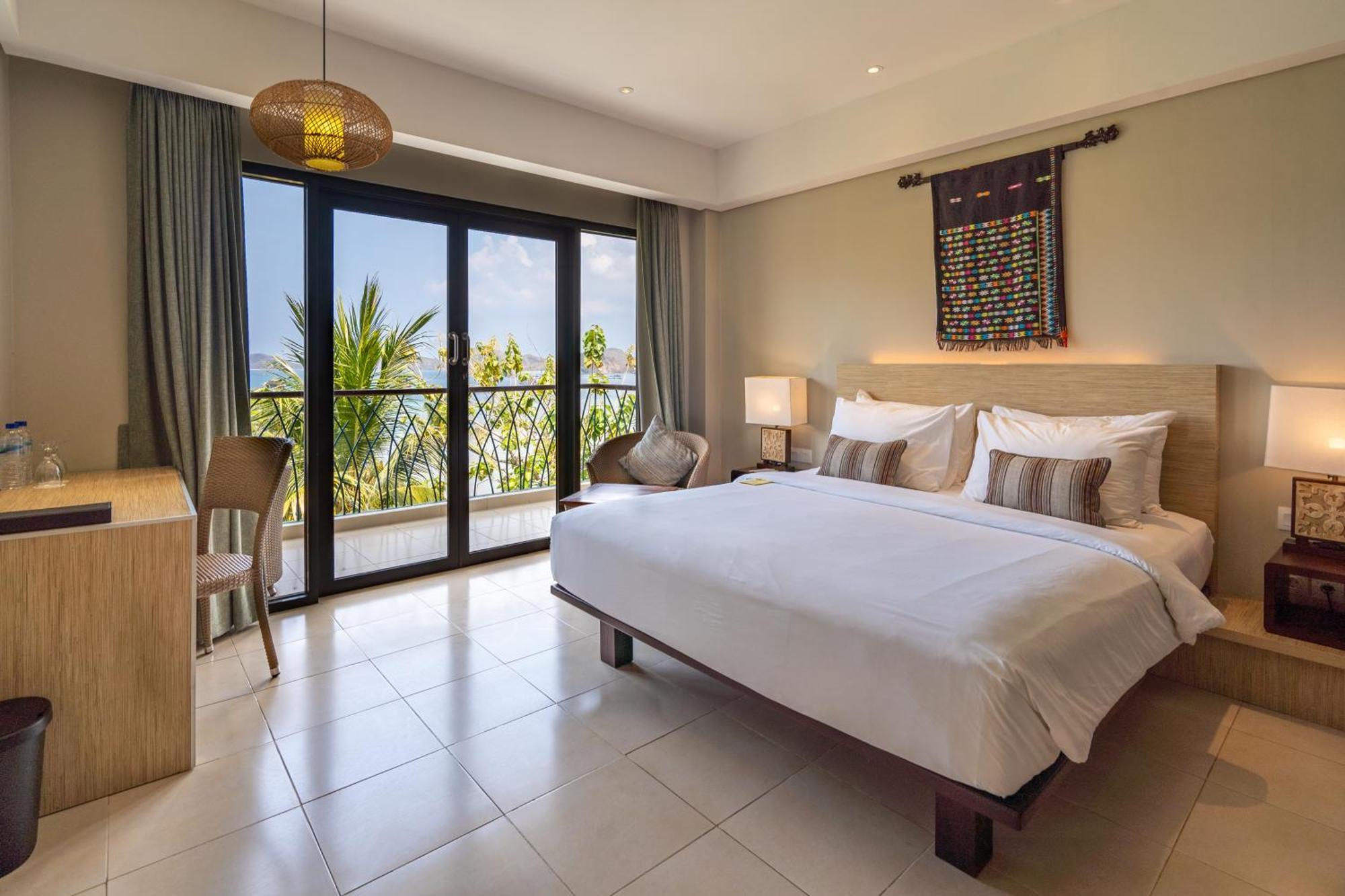 לבואן באג'ו Bintang Flores Hotel מראה חיצוני תמונה