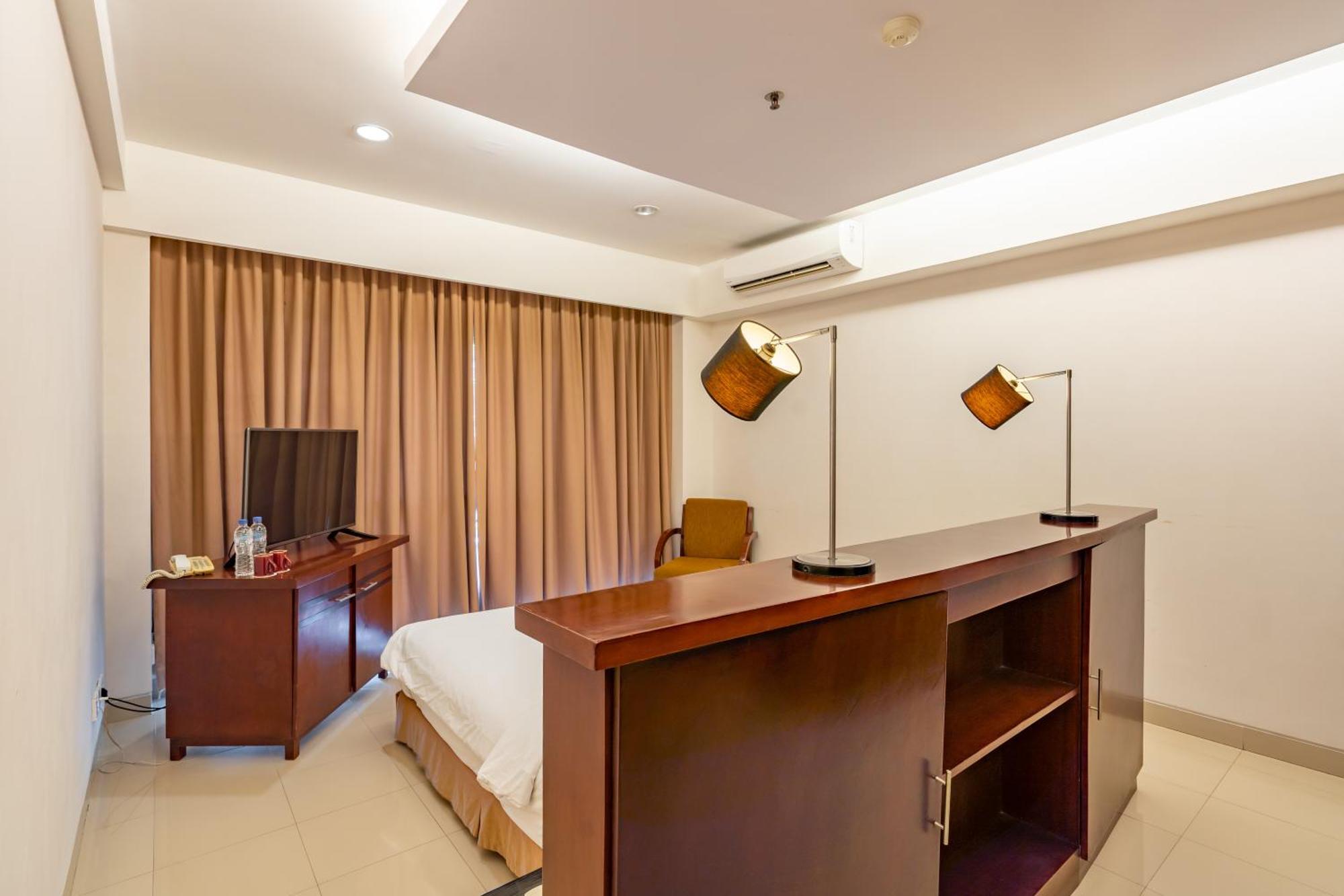 לבואן באג'ו Bintang Flores Hotel מראה חיצוני תמונה